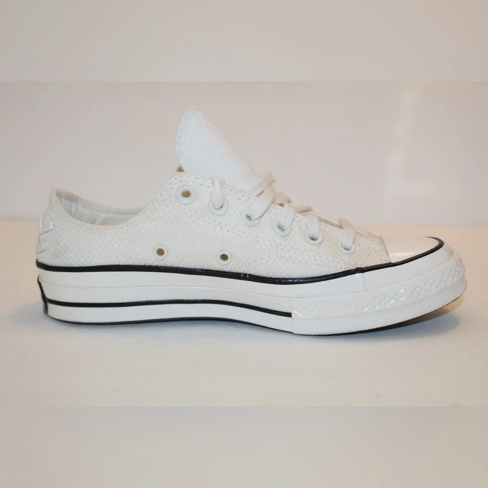 Converse Chuck 70 Low Top Shoes Women’s Multiple Sizes Available NEW - Picture 8 of 10